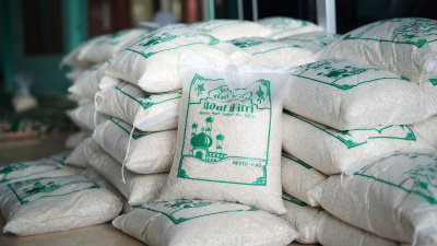 Menebar Kepedulian di Bulan Ramadhan, SKATUSA Salurkan 378 Paket Zakat Fitrah